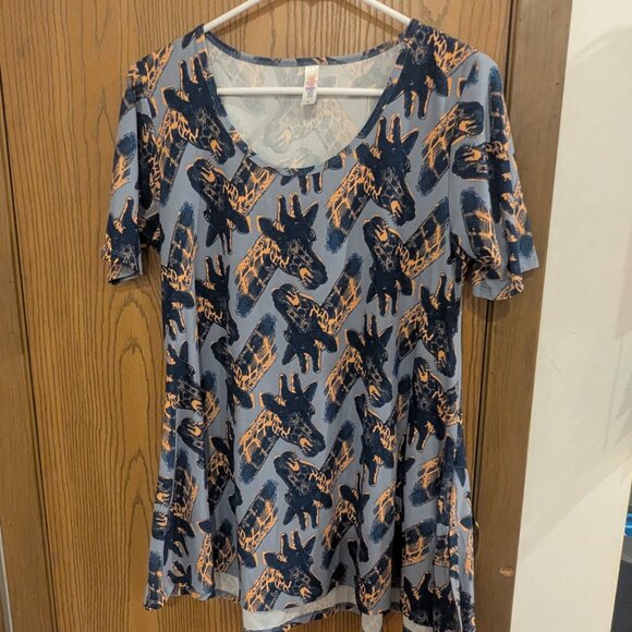 Lularoe Giraffe Short Sleeve Print Perfect Tee Tunic Safari Zoo Women's Size S - Picture 1 of 3